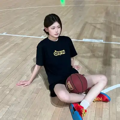 何美山